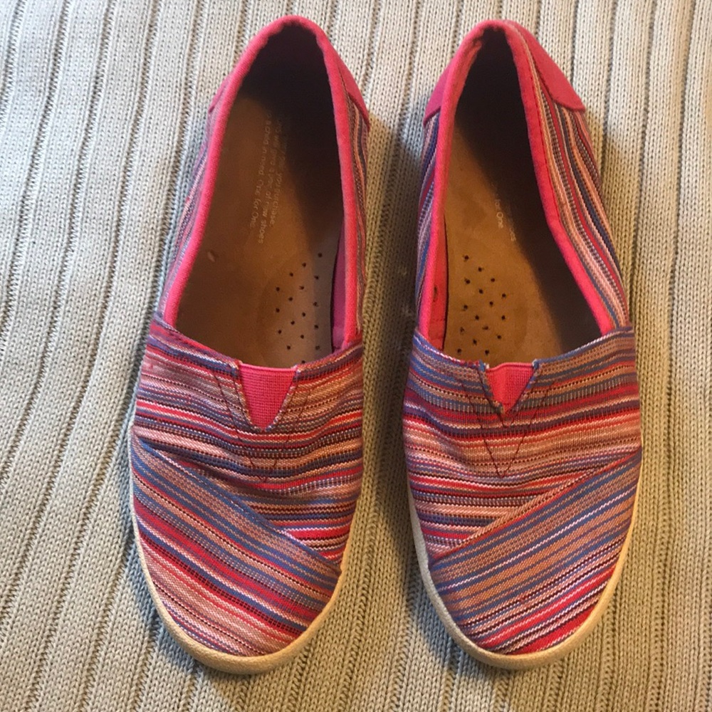Multicolored Toms